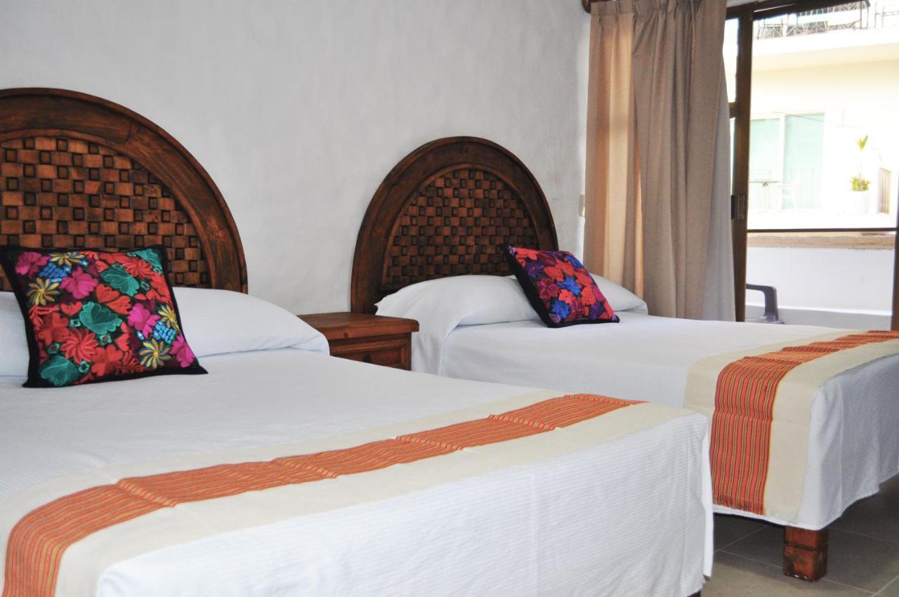 Petit Hotel Pilitas (Adults Only) Пуерто-Вальярта Екстер'єр фото